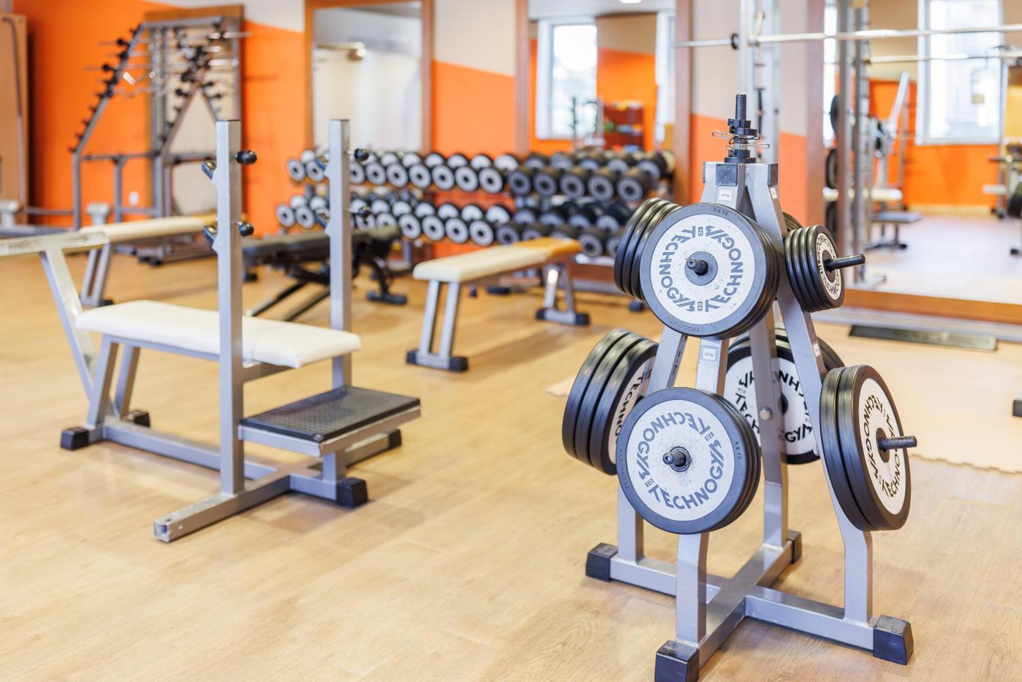 Hotel Slovenija - Terme & Wellness Lifeclass Portorose Esterno foto A weight room