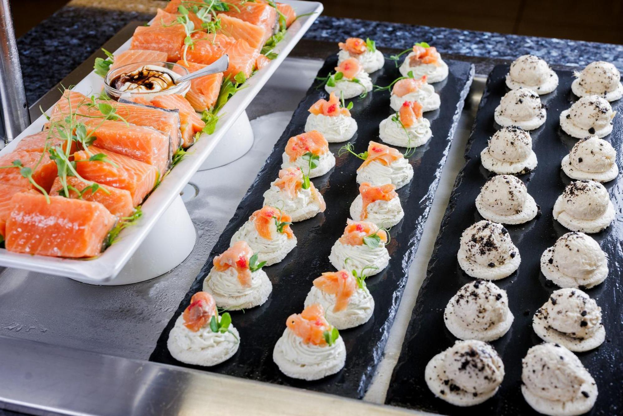 Hotel Slovenija - Terme & Wellness Lifeclass Portorose Esterno foto Canapés