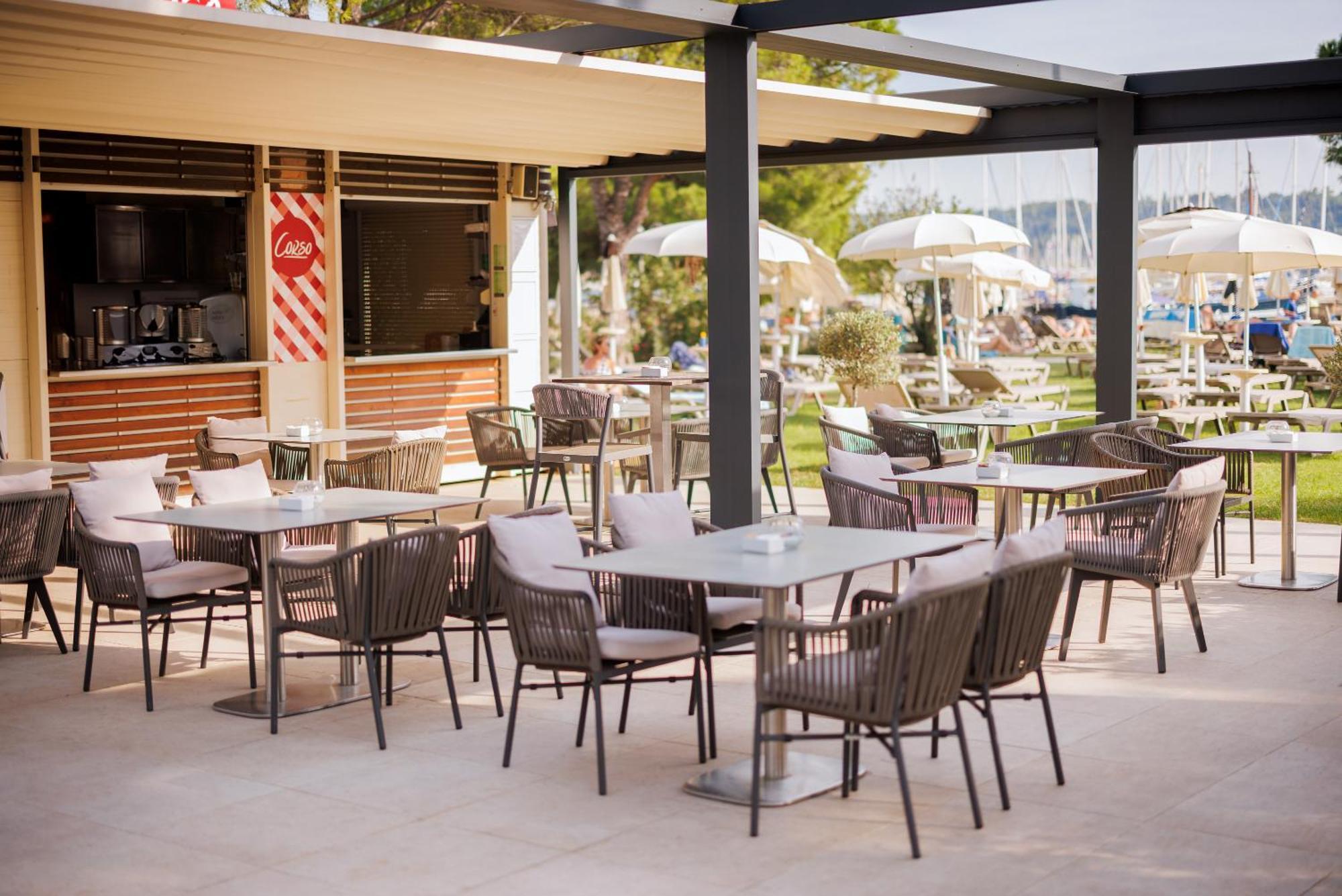 Hotel Slovenija - Terme & Wellness Lifeclass Portorose Esterno foto The Yacht Club